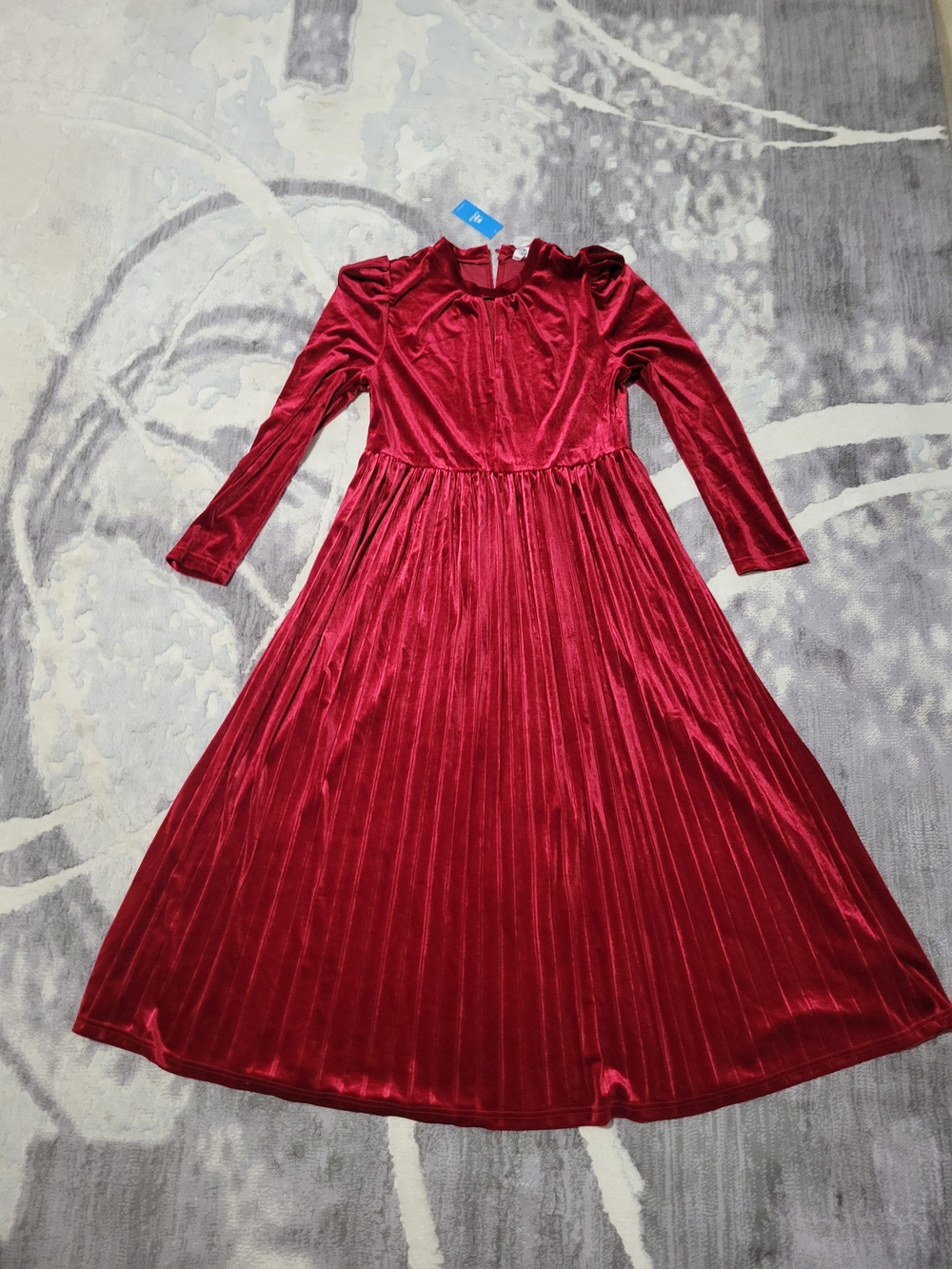Beand New Cupshe Women's Velvet Long Sleeve Pleated Party Dress Size L